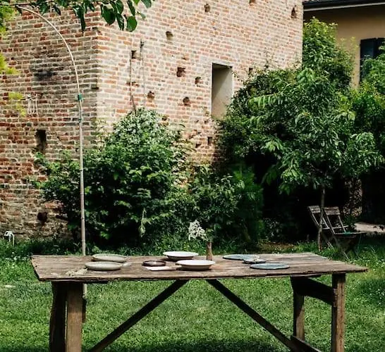 Torre Dei Battagli-dormi In Torre Medievale