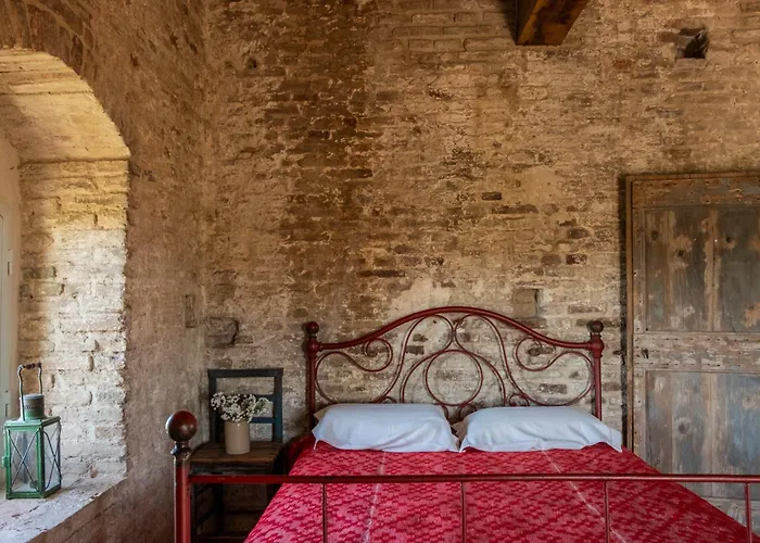 Torre Dei Battagli-dormi In Torre Medievale